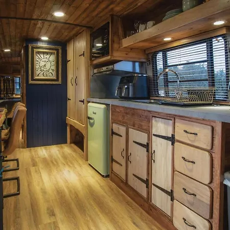American Airstream - Blossom Farm - Tiers Cross Johnston Exterior photo
