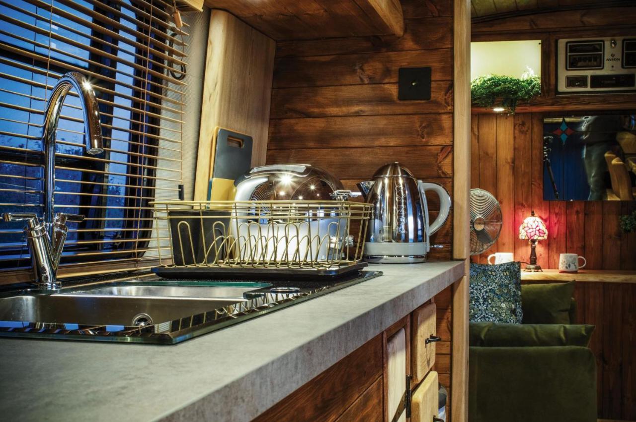 American Airstream - Blossom Farm - Tiers Cross *