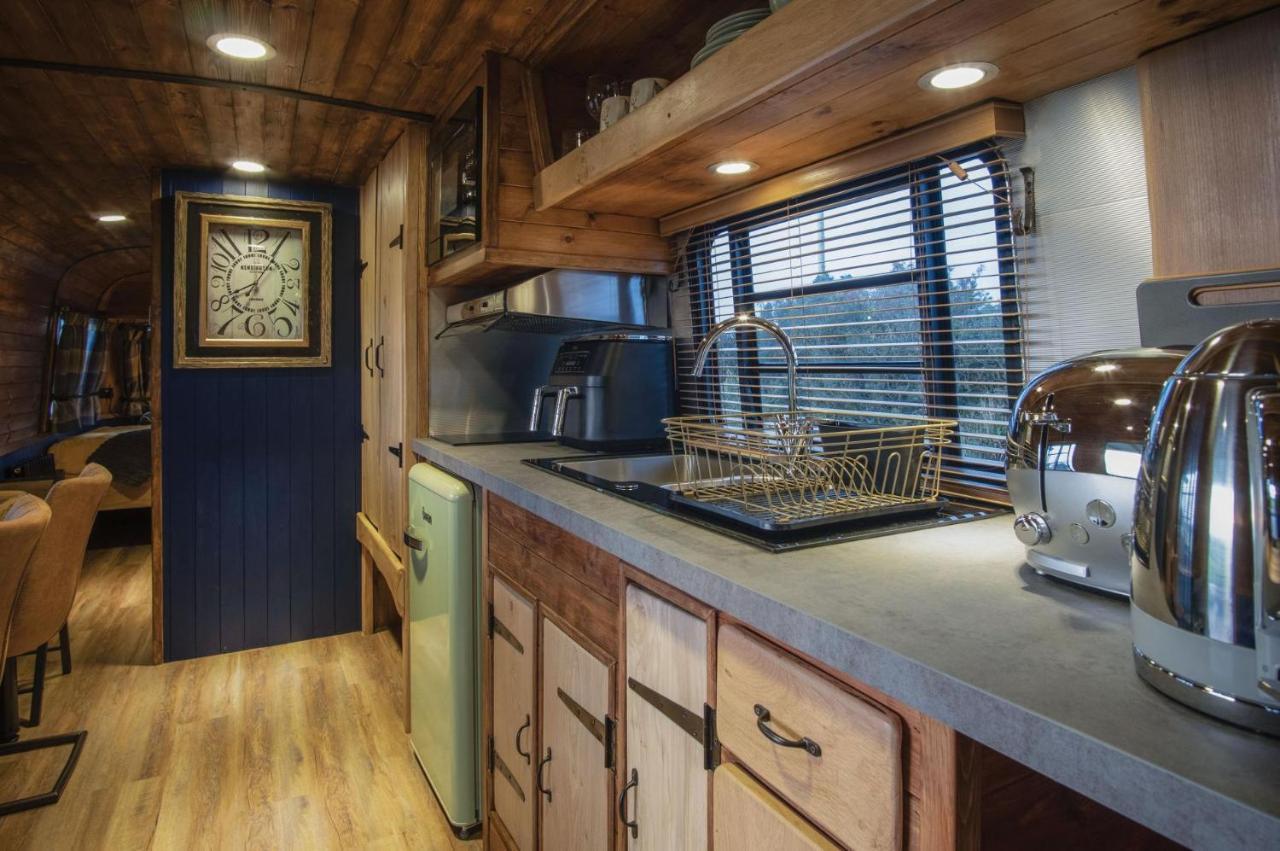 Apartment American Airstream - Blossom Farm - Tiers Cross Johnston